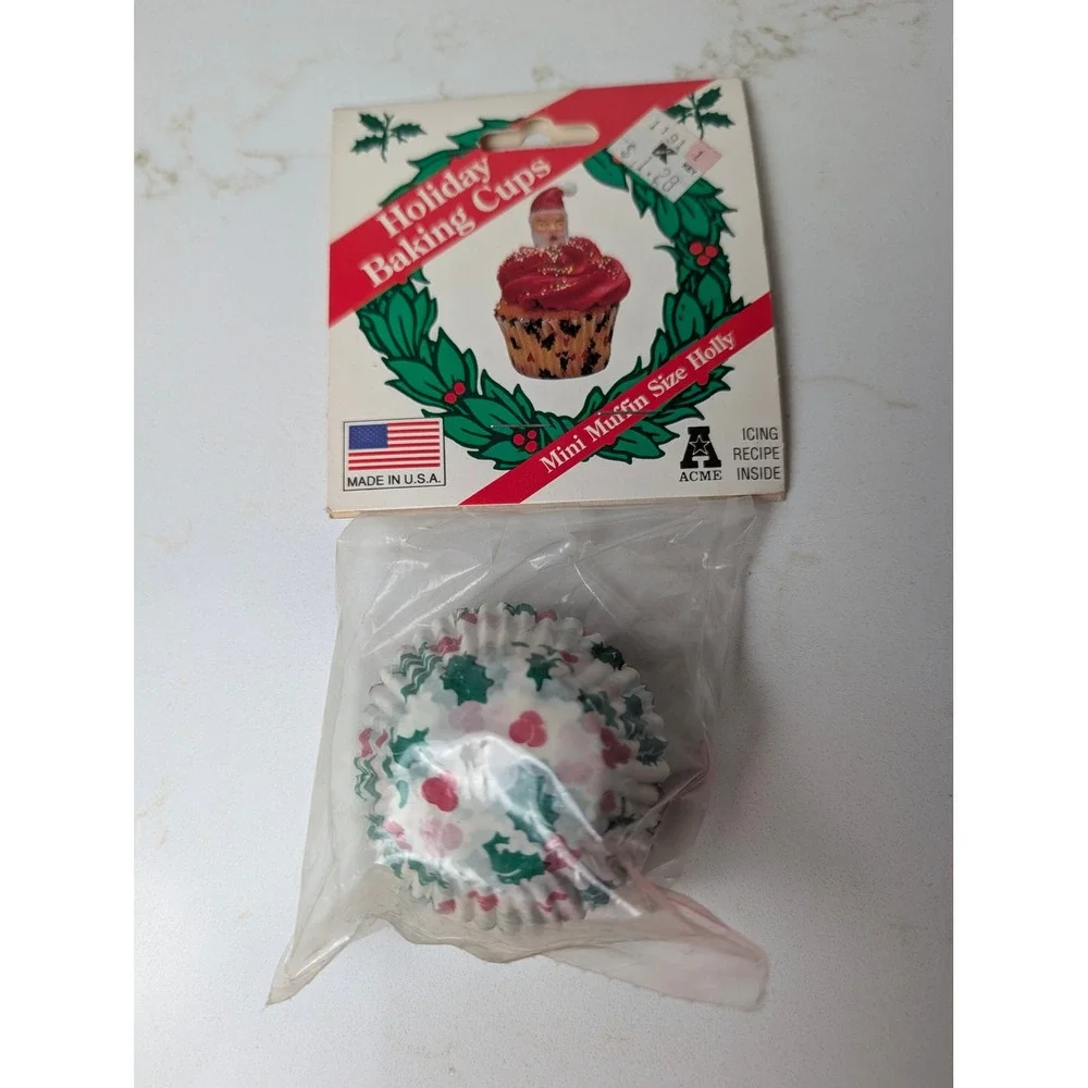 Vintage Acme Holiday Baking Cups Mini Muffin Size Holly Berry 75 Count USA Made